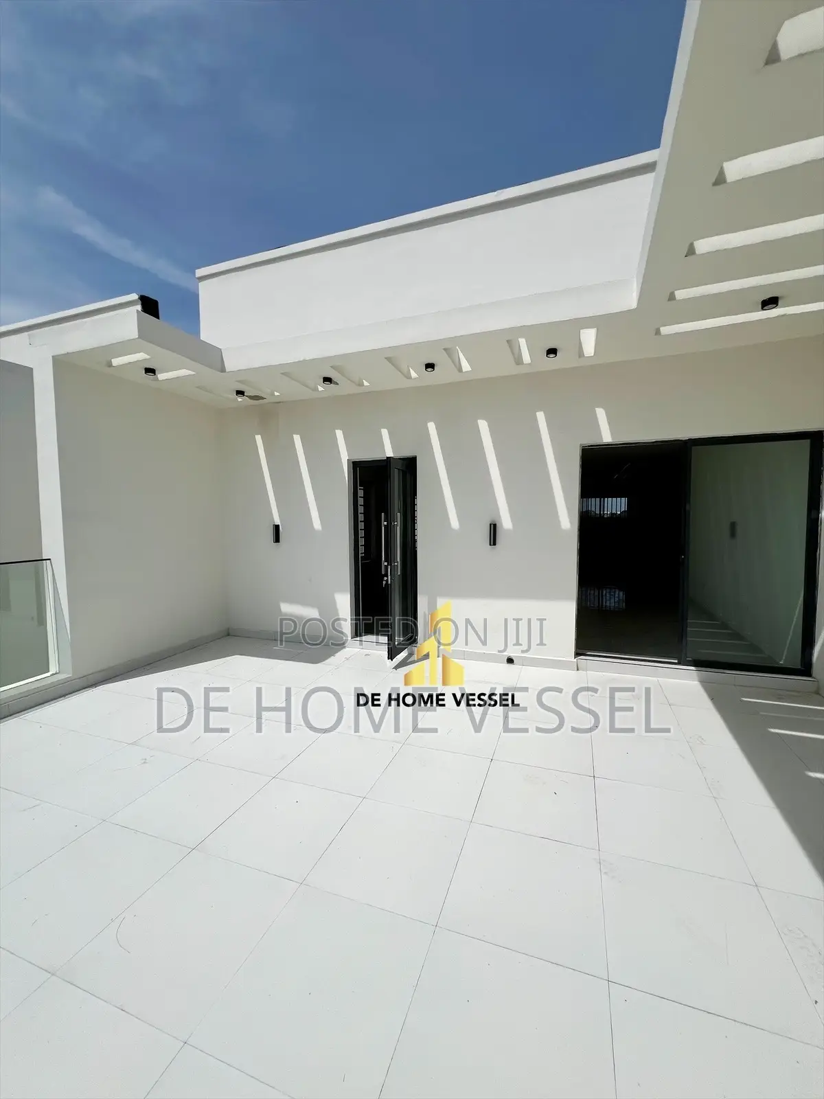 4bdrm Duplex in Ikota for sale