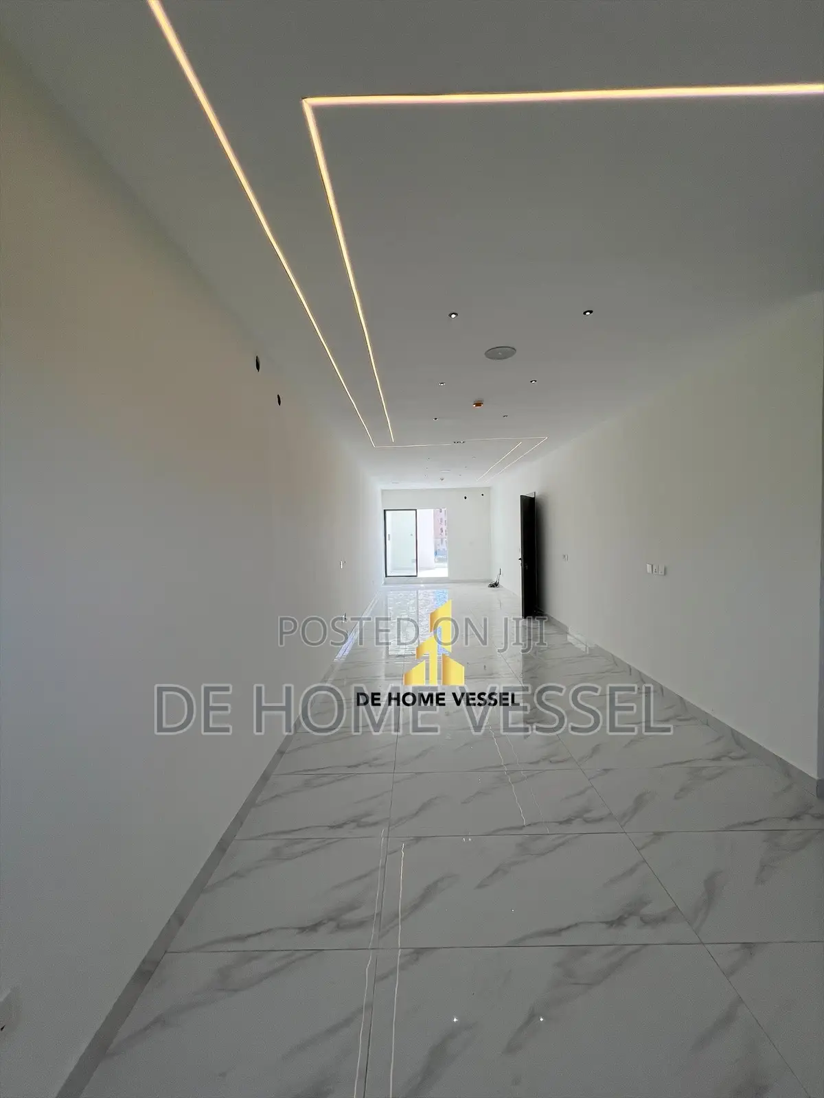 4bdrm Duplex in Ikota for sale