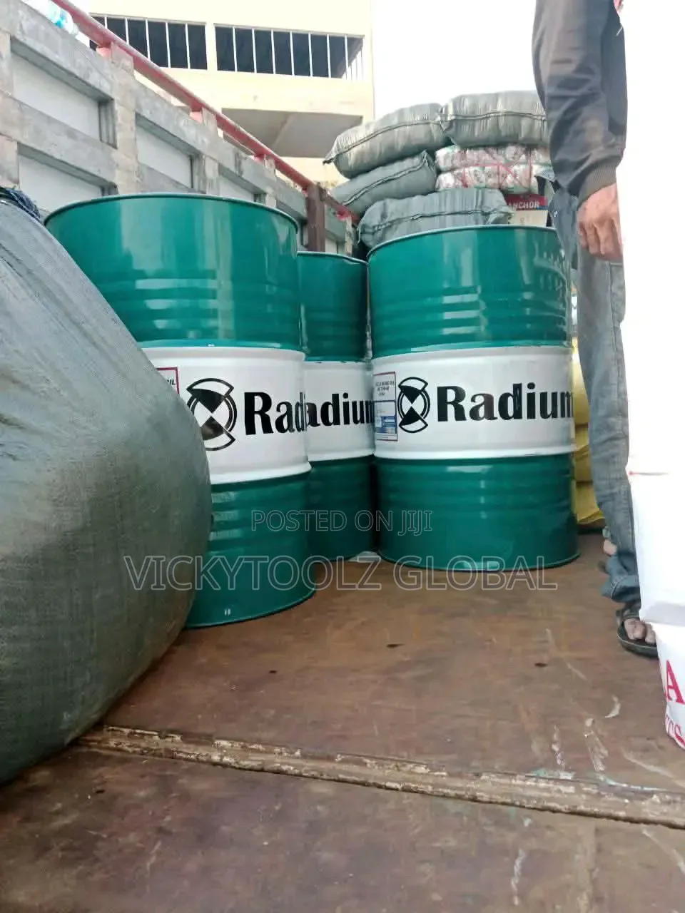 Radium Hydraulic Oil Aw-68 Drum