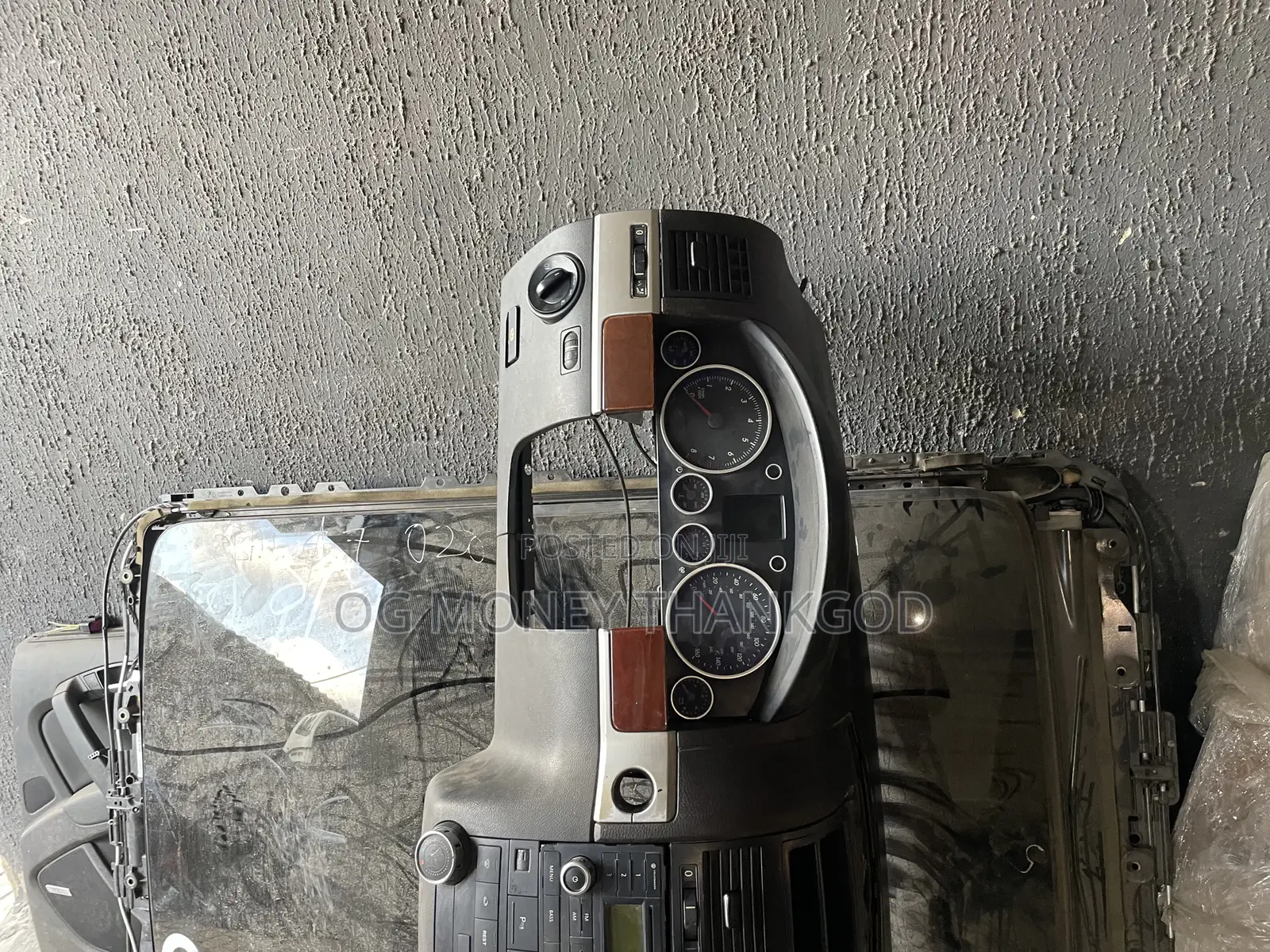 Dashboard Volkswagen Touareg 2006 2008