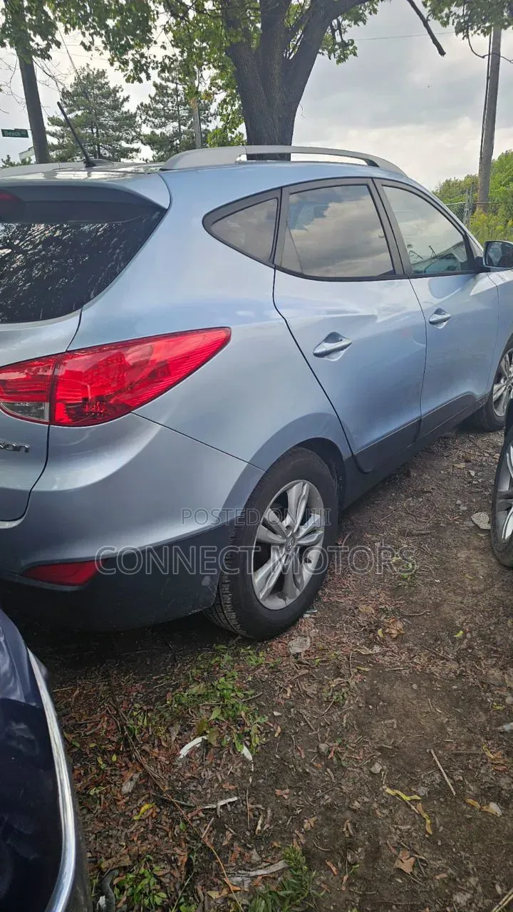 Hyundai Tucson 2013 Silver
