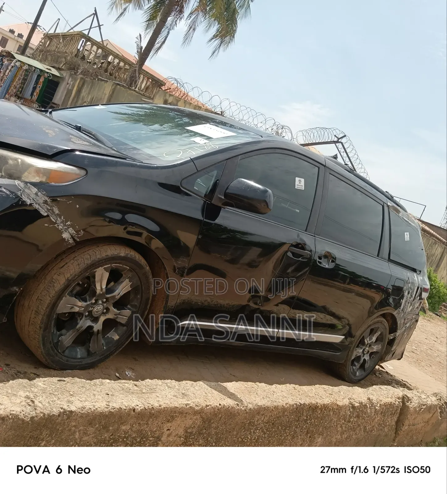 Toyota Sienna SE 8 Passenger 2012 Black