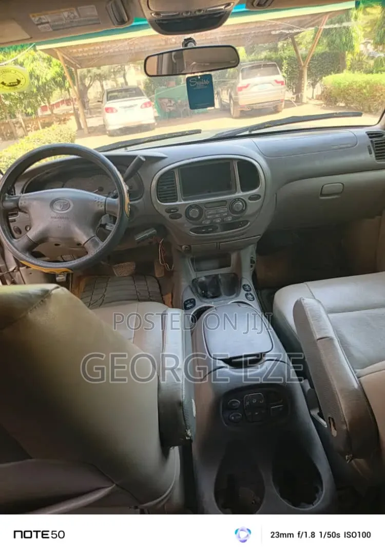 Toyota Sequoia 2006 Silver