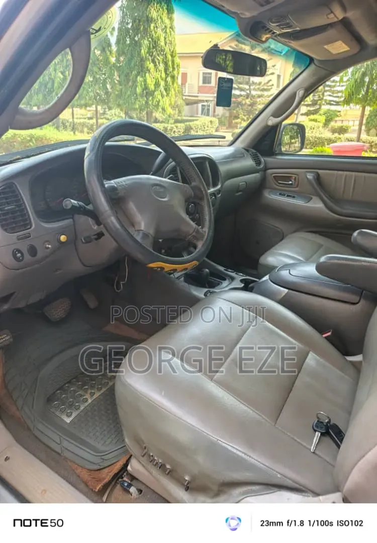 Toyota Sequoia 2006 Silver