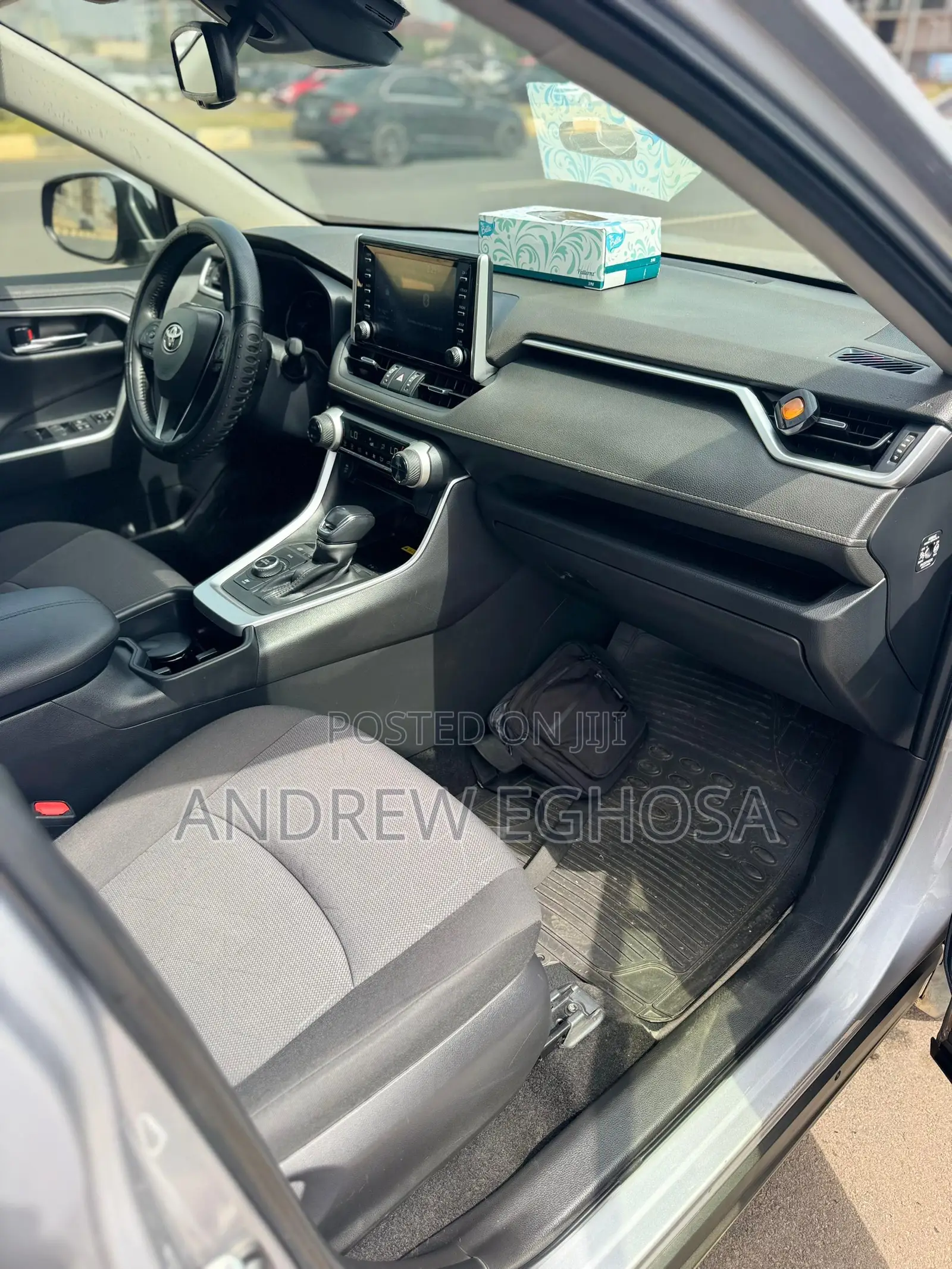 Toyota RAV4 2022 Gray