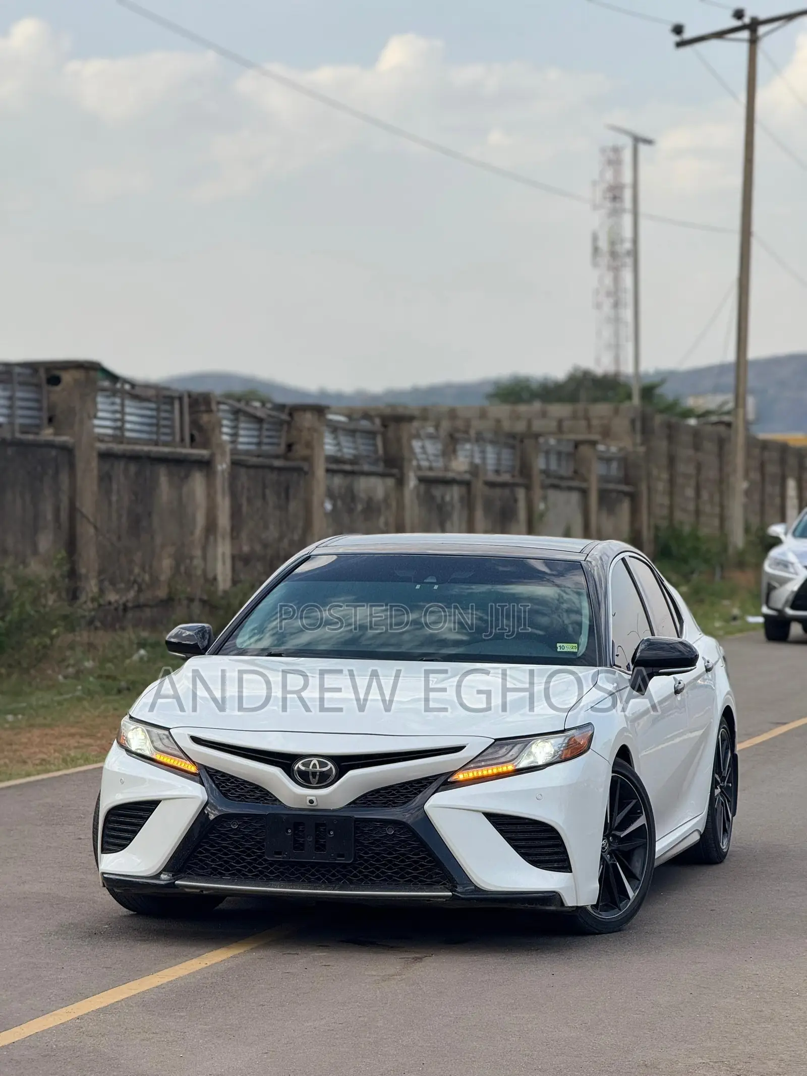 Toyota Camry 2019 White