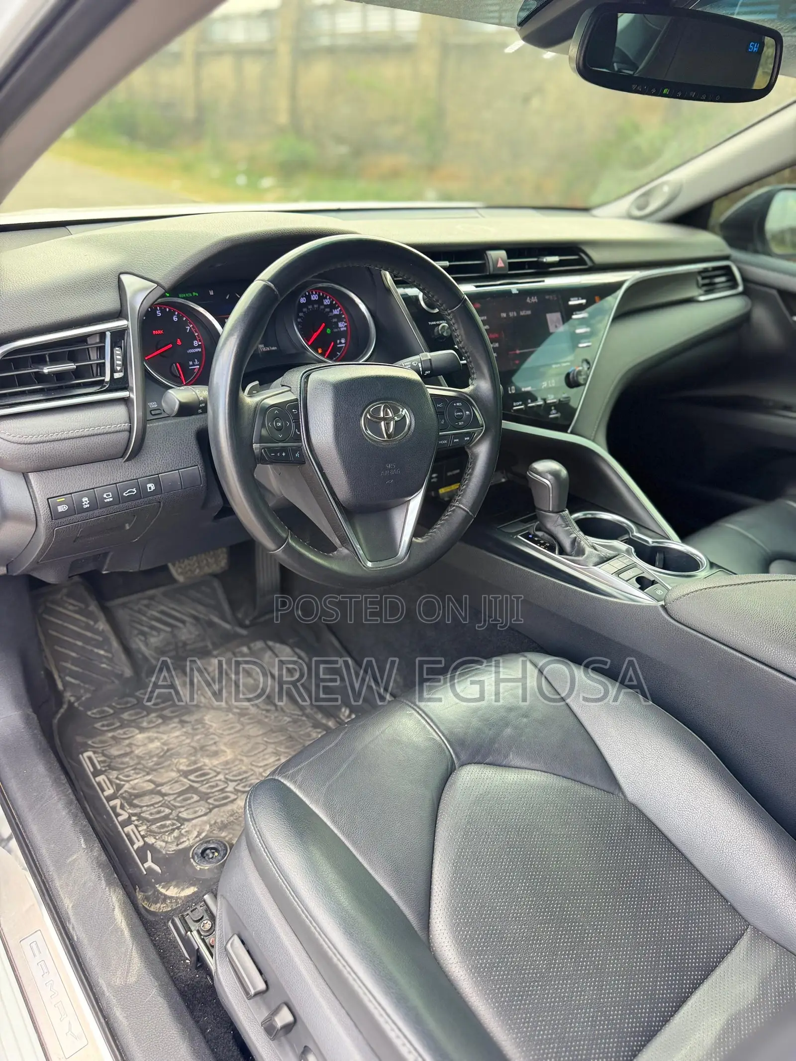 Toyota Camry 2019 White