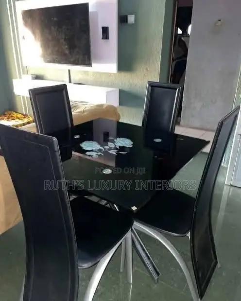 Quality Square Shape Glass Dining Table With 4 Chairs