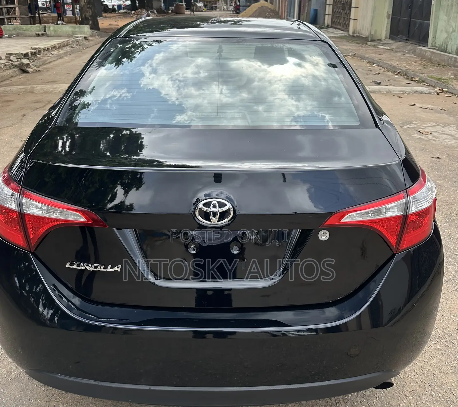 Toyota Corolla LE 4dr Sedan (1.8L 4cyl CVT) 2014 Blue