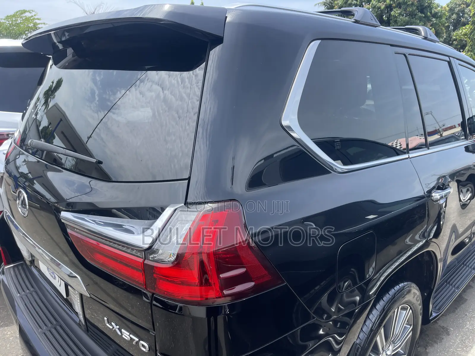 Lexus LX 570 (5 seats) AWD 2017 Black