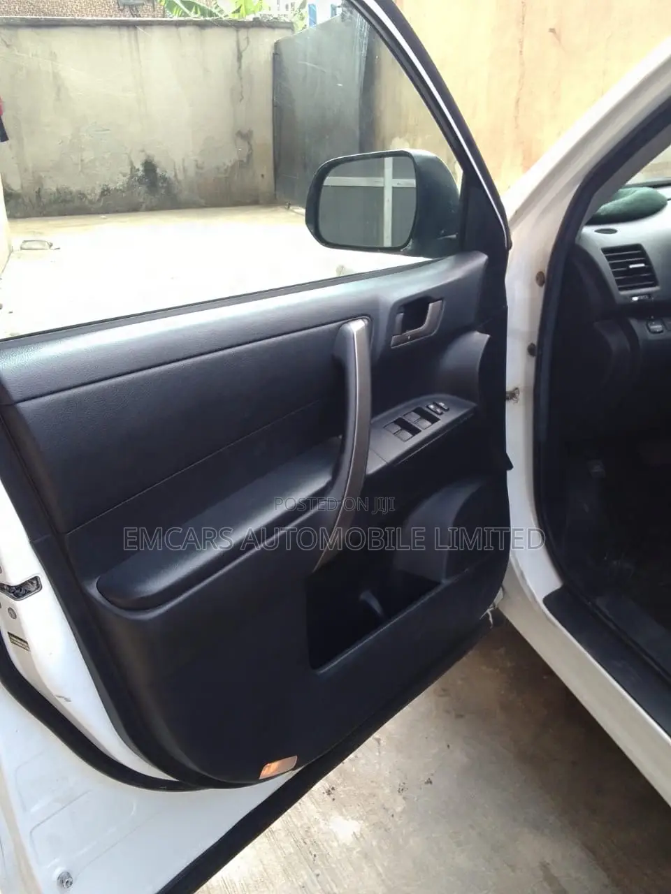 Toyota Highlander Sport 2010 White