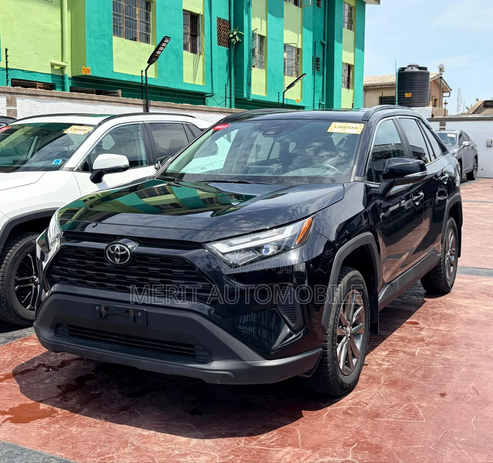Toyota RAV4 XLE 2022 Black