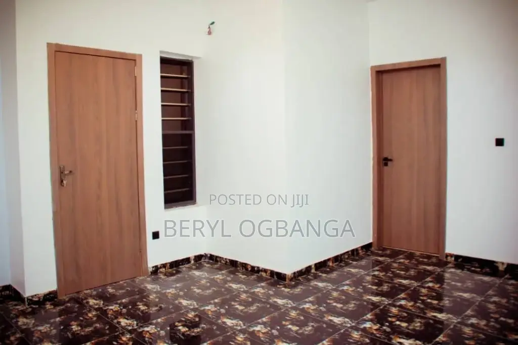 4bdrm Duplex in Ado / Ajah for sale