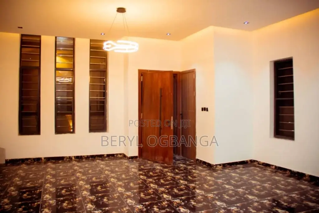 4bdrm Duplex in Ado / Ajah for sale