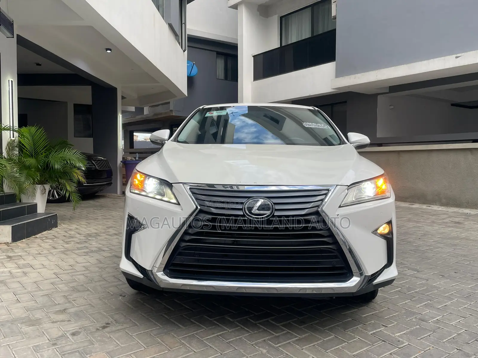 Lexus RX 350 FWD 2016 White