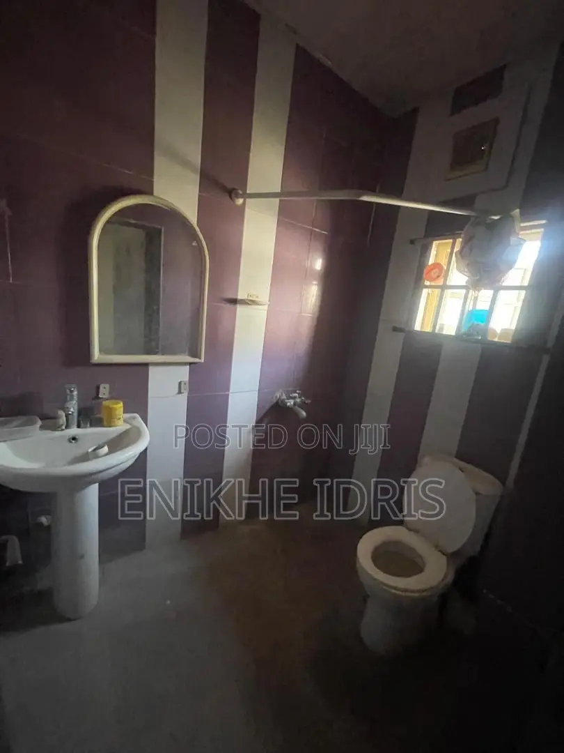 2bdrm Bungalow in Extension, Sabon Lugbe for sale