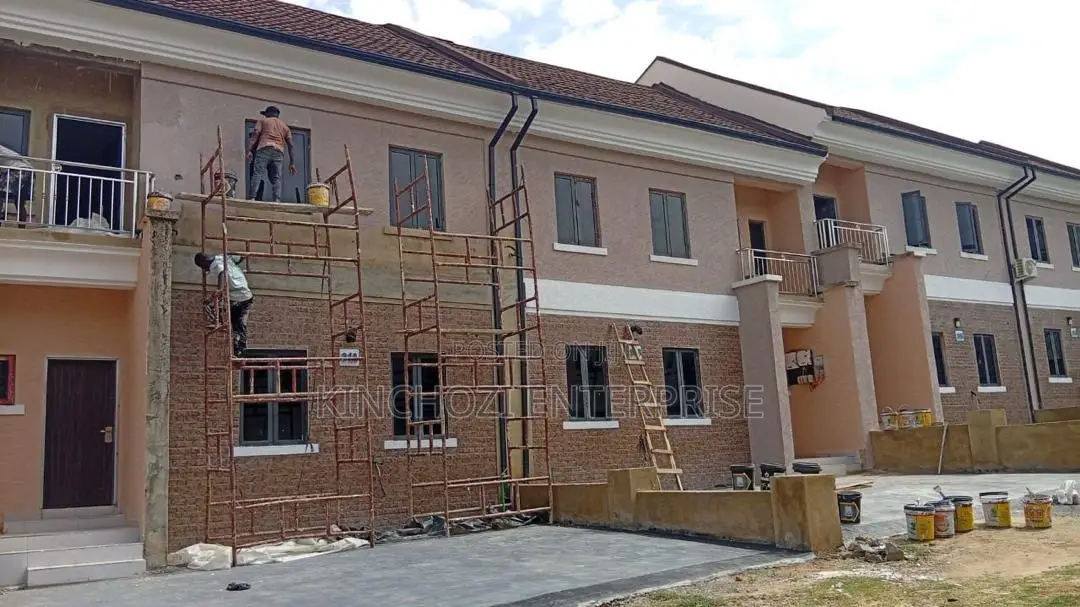 3bdrm Townhouse / Terrace in Rockvale Manors, Zone B for rent