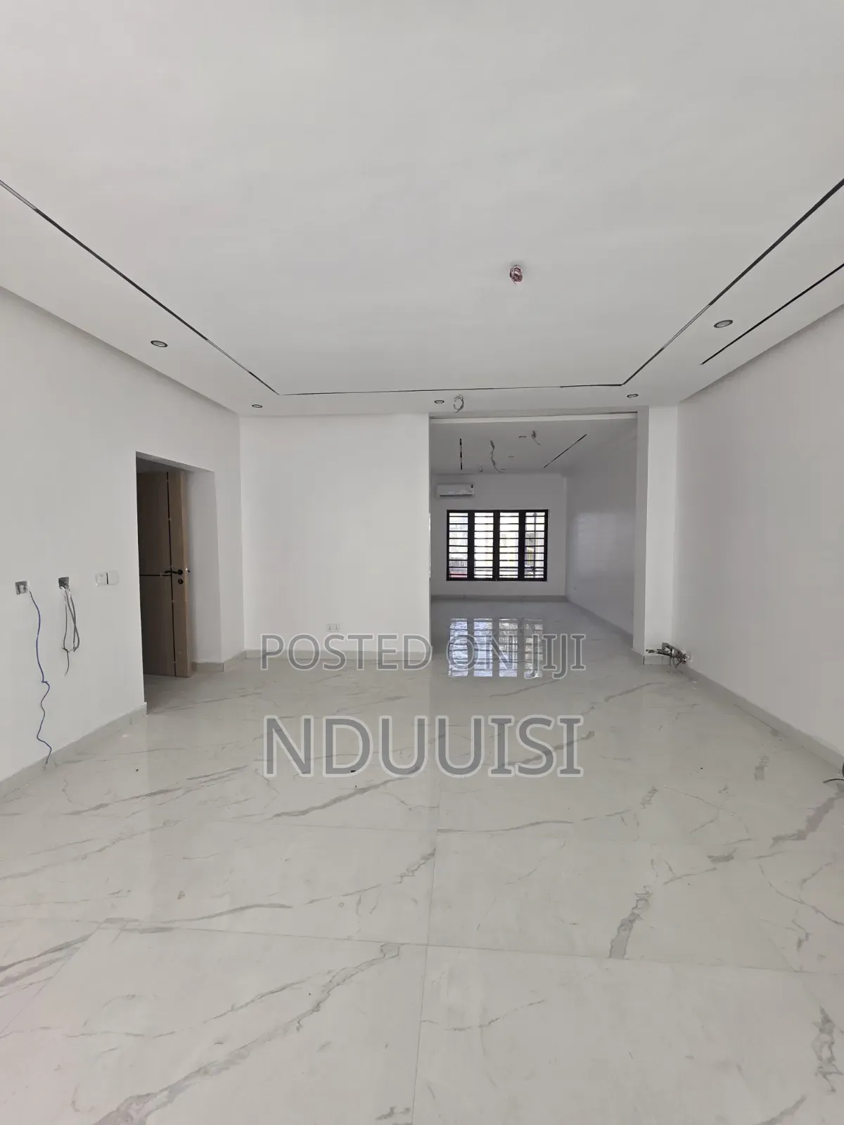 4bdrm Townhouse/Terrace In Lekki Phase 1 For Sale