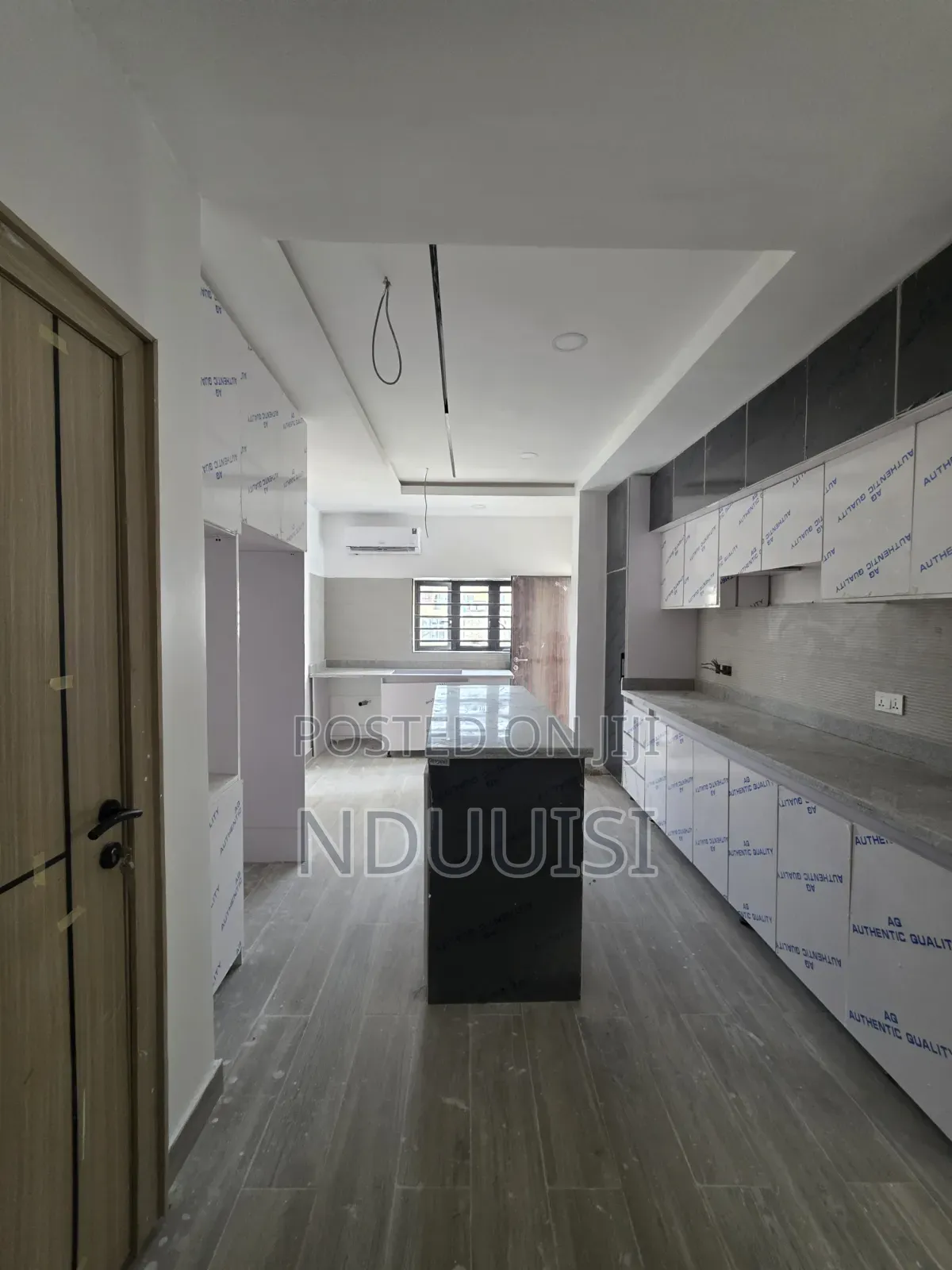 4bdrm Townhouse/Terrace In Lekki Phase 1 For Sale