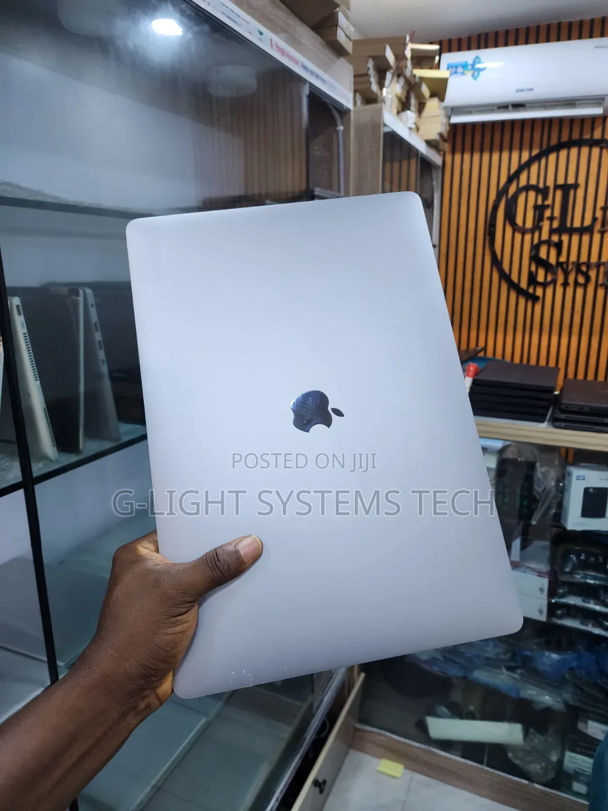Laptop Apple MacBook 2018 16GB Intel Core i7 SSD 512GB
