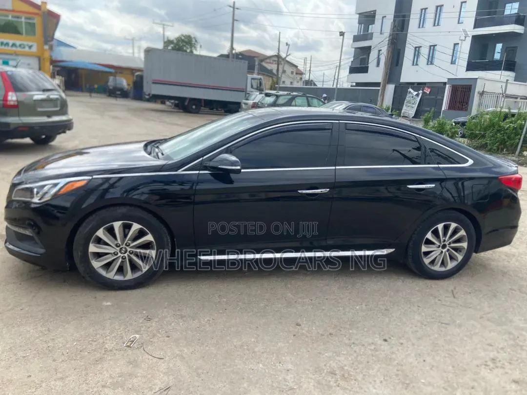 Hyundai Sonata Sport Sedan FWD (2.4L 4cyl 6A) 2016 Black