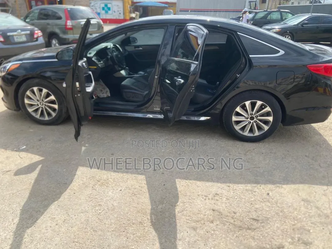 Hyundai Sonata Sport Sedan FWD (2.4L 4cyl 6A) 2016 Black