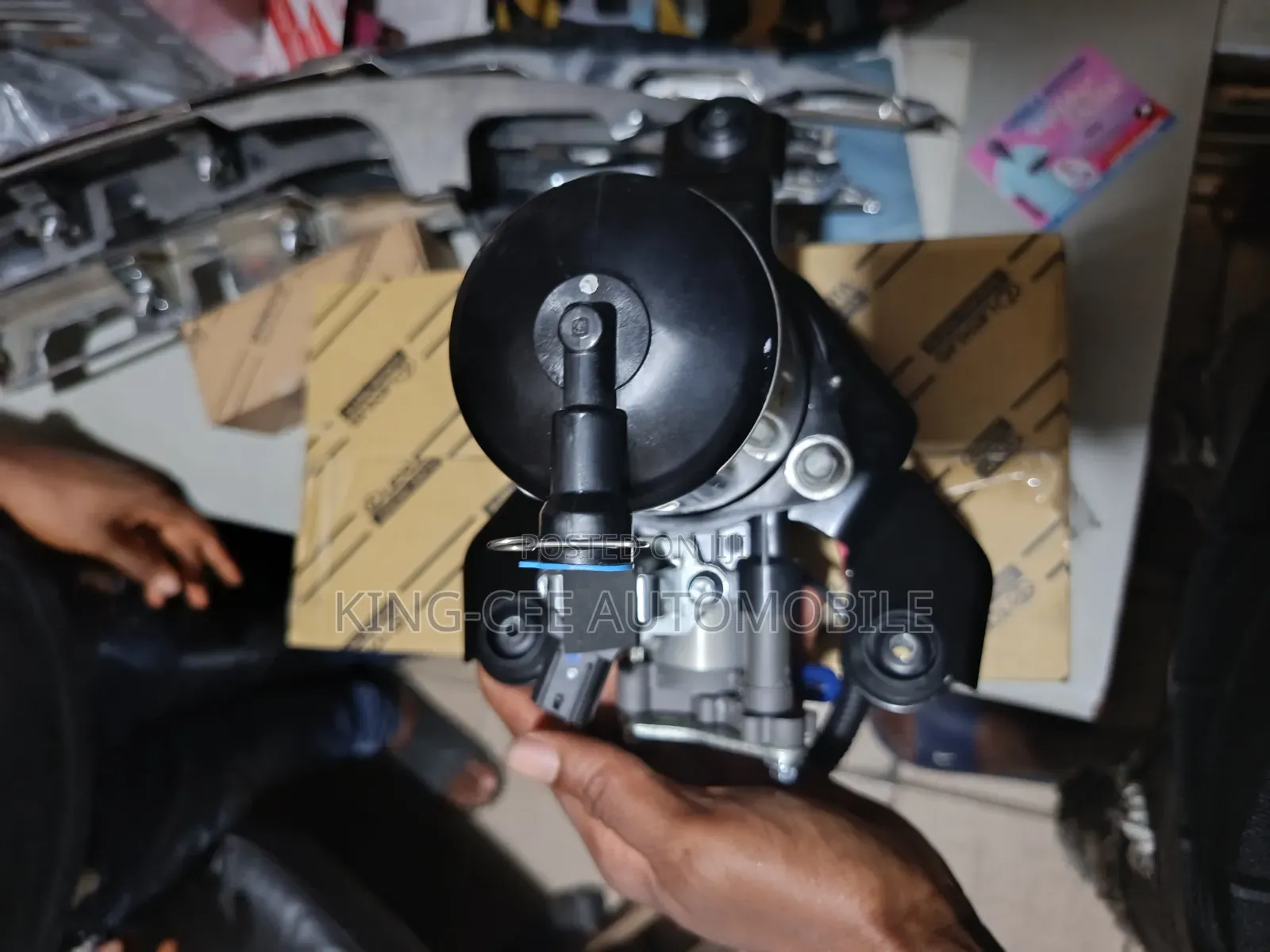 Air Lifting Pump Toyota Sequoia 2008-2018