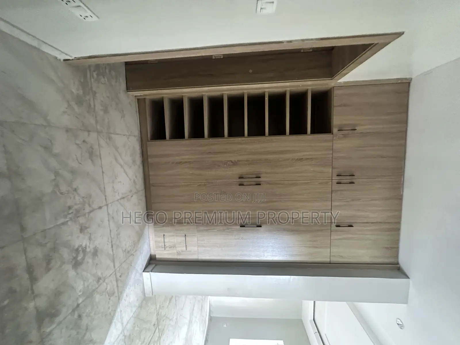 5bdrm Penthouse in Naf Harmony, Eliozu for rent