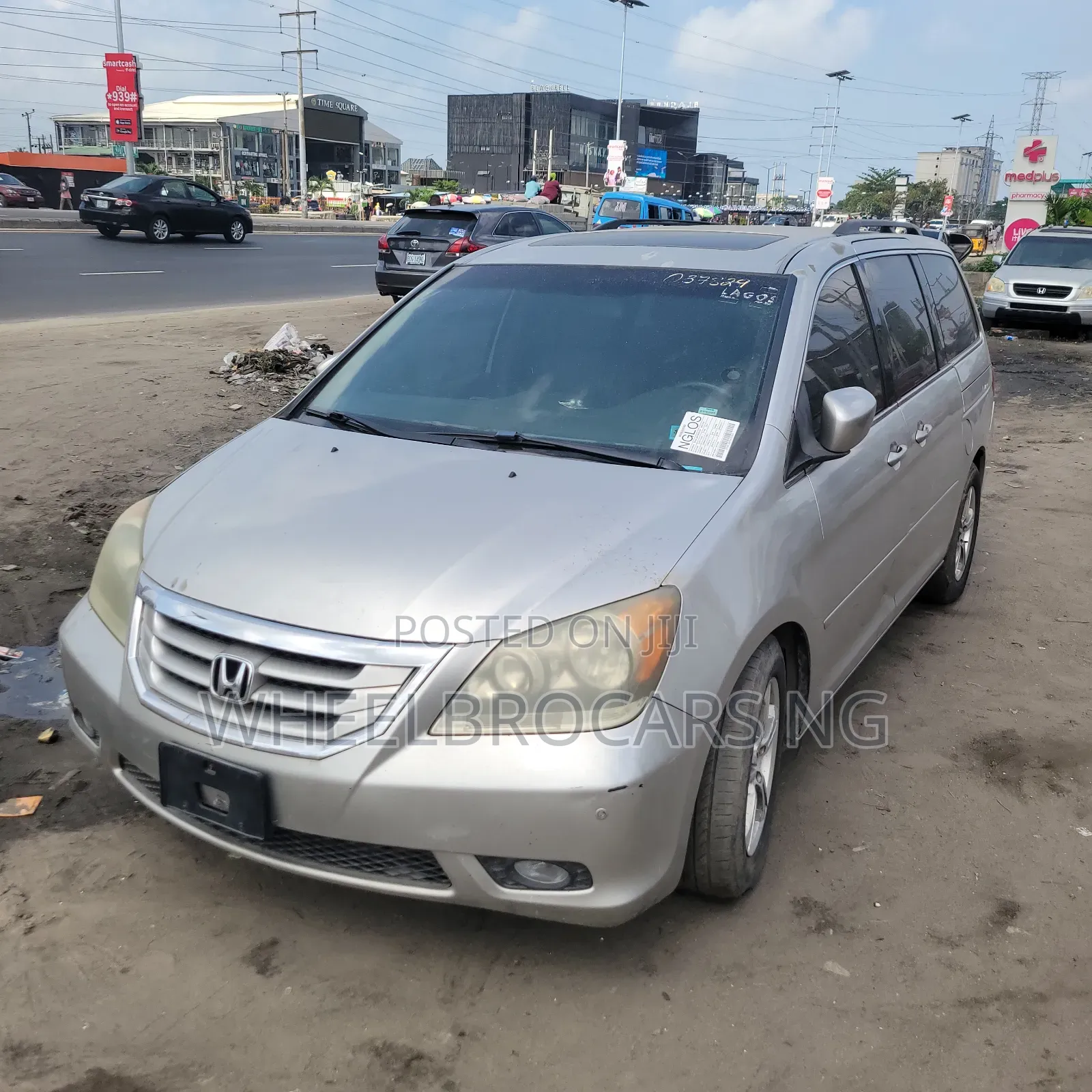 Honda Odyssey Touring 2010 Silver