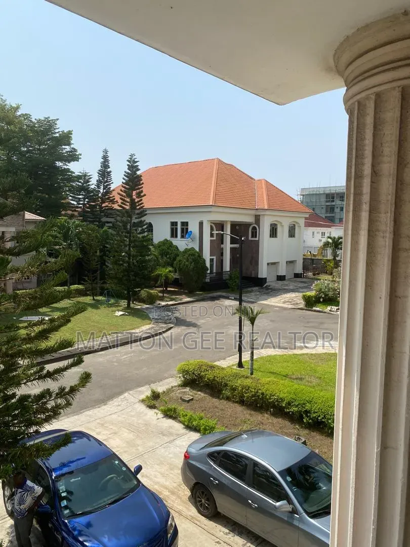 Furnished 6bdrm House in Nicon Town for sale