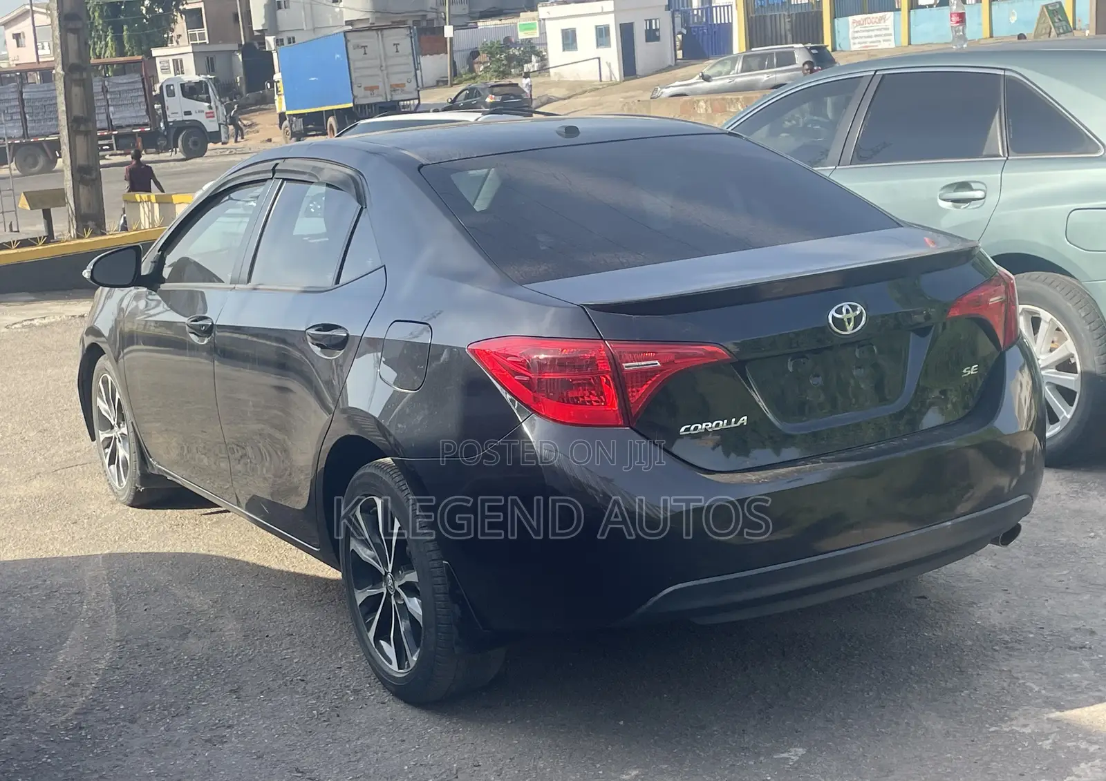 Toyota Corolla SE (1.8L 4cyl 6M) 2019 Black