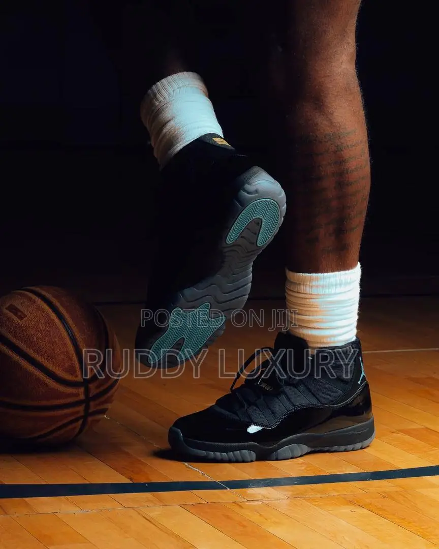 Nike Air Jordan 11 Retro Gamma Blue / Buy One Get a Free Sock
