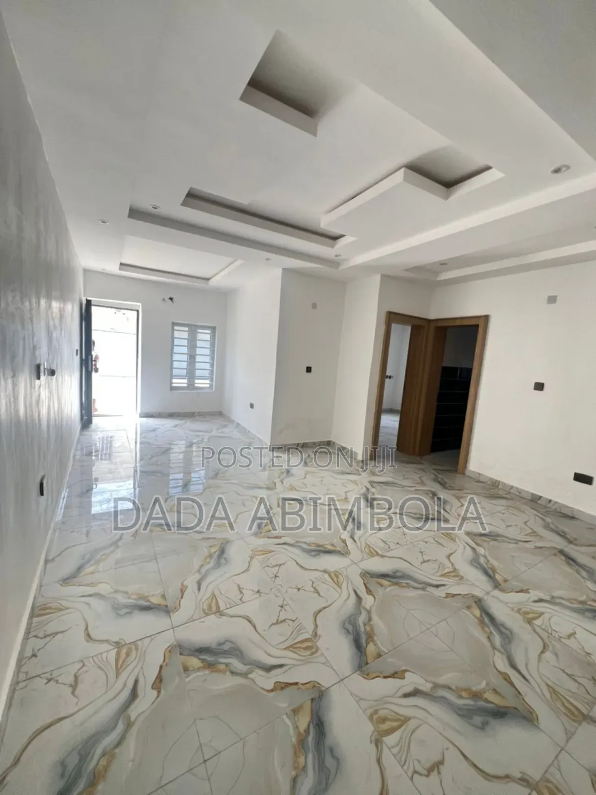 2bdrm Apartment in Chevron for sale