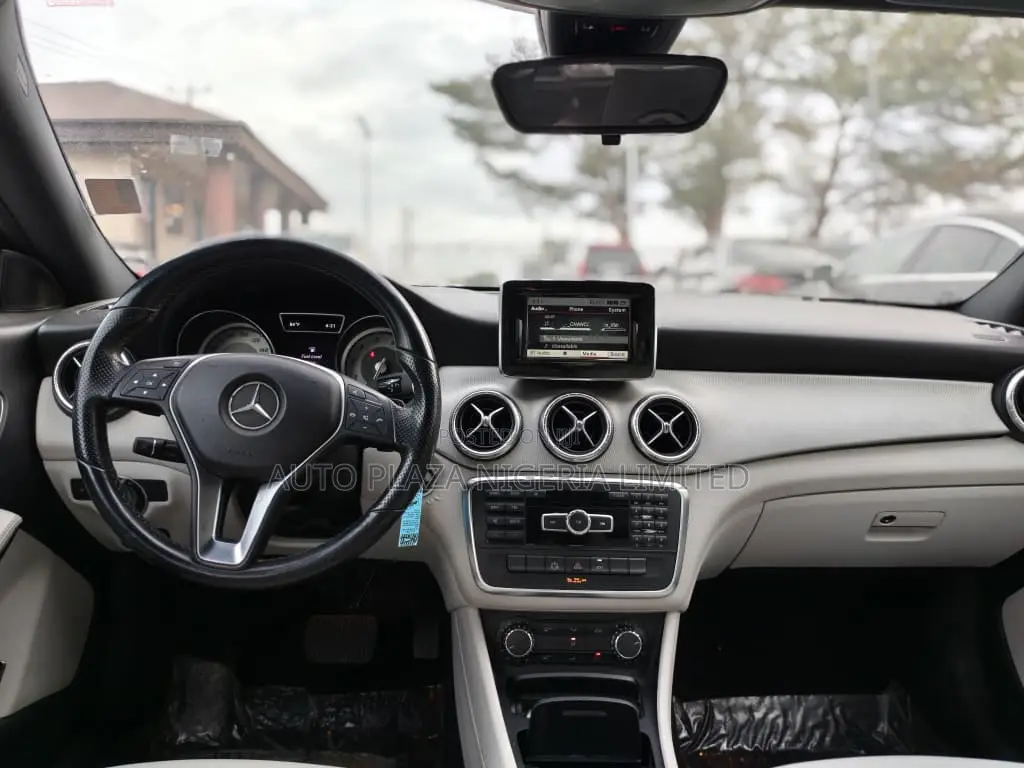 Mercedes-Benz CLA-Class CLA 250 Sedan 2014 Gray
