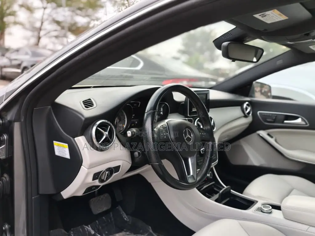 Mercedes-Benz CLA-Class CLA 250 Sedan 2014 Gray