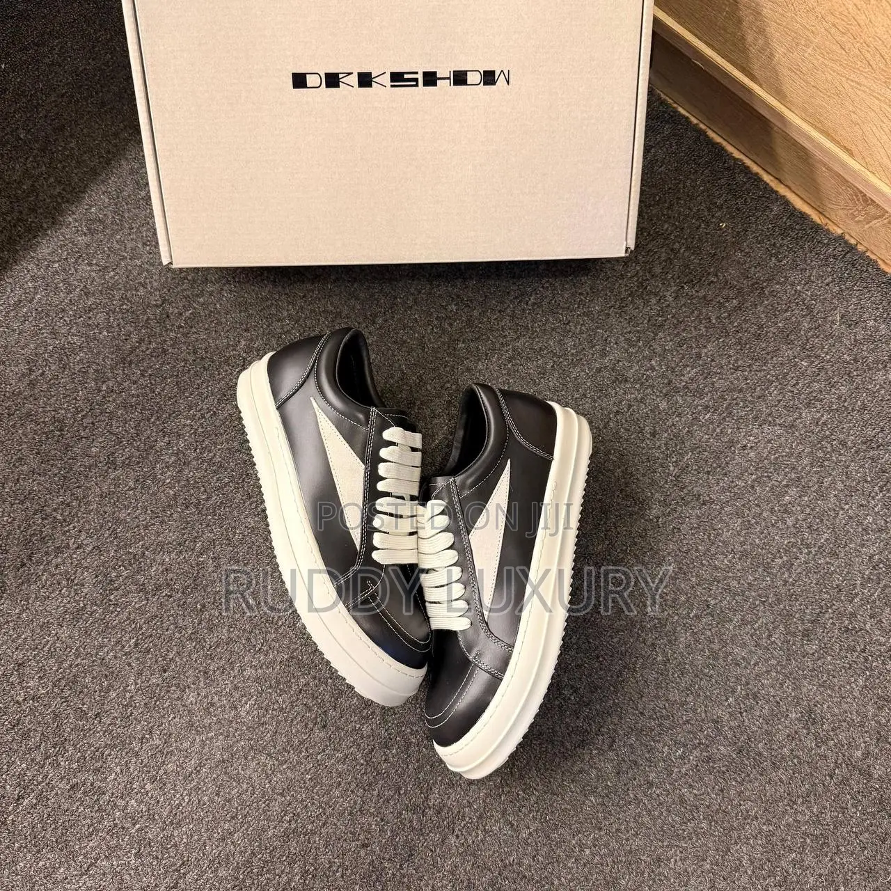 Rick Owen’S Vintage Low "Black Nubuck”/Buy One Get a Free Sock