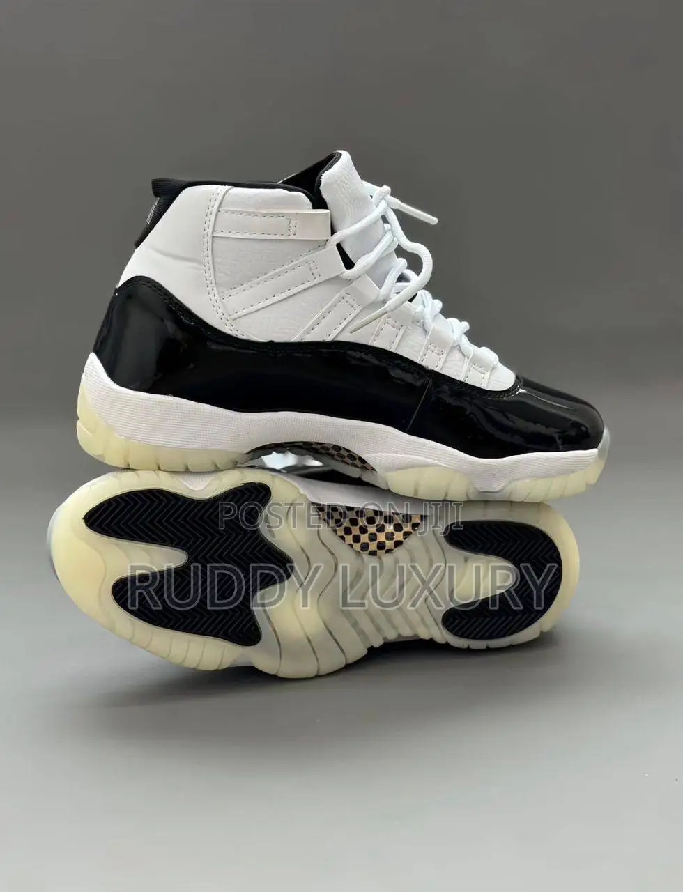Air Jordan 11 Retro "Gratitude” /Buy One Get a Free Sock