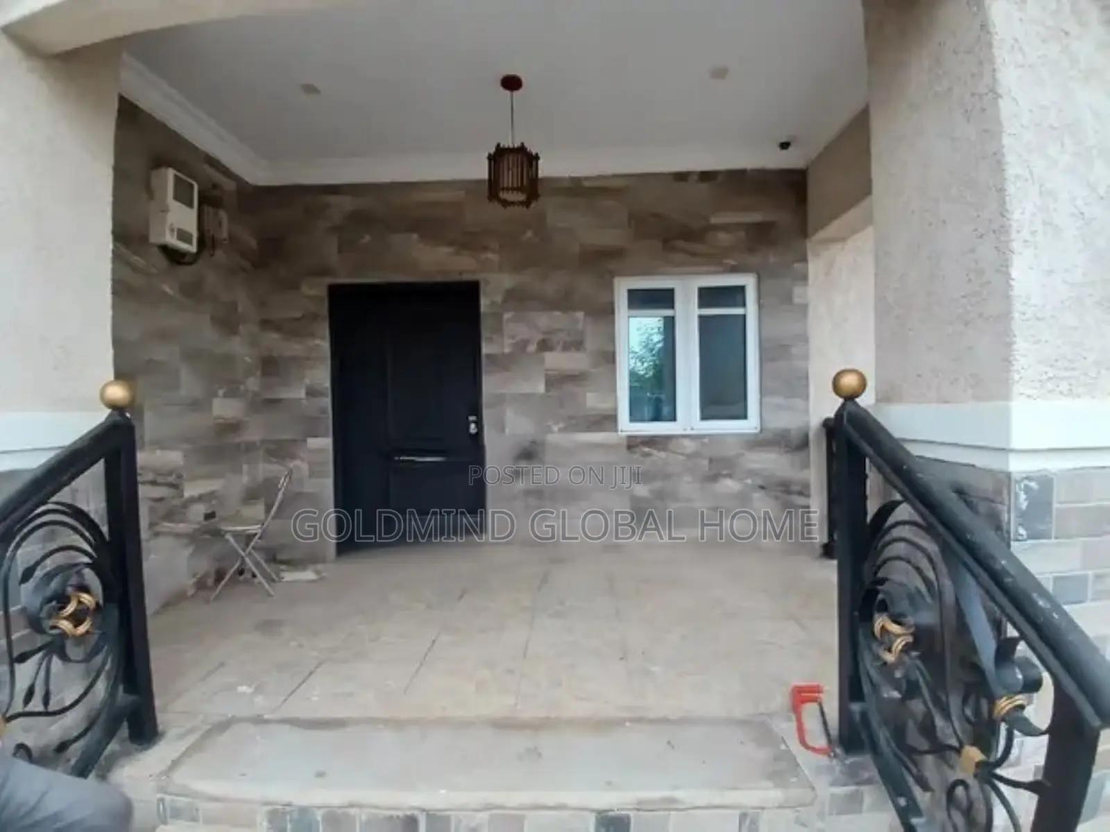 3bdrm Bungalow in Lugbe - Abuja for sale