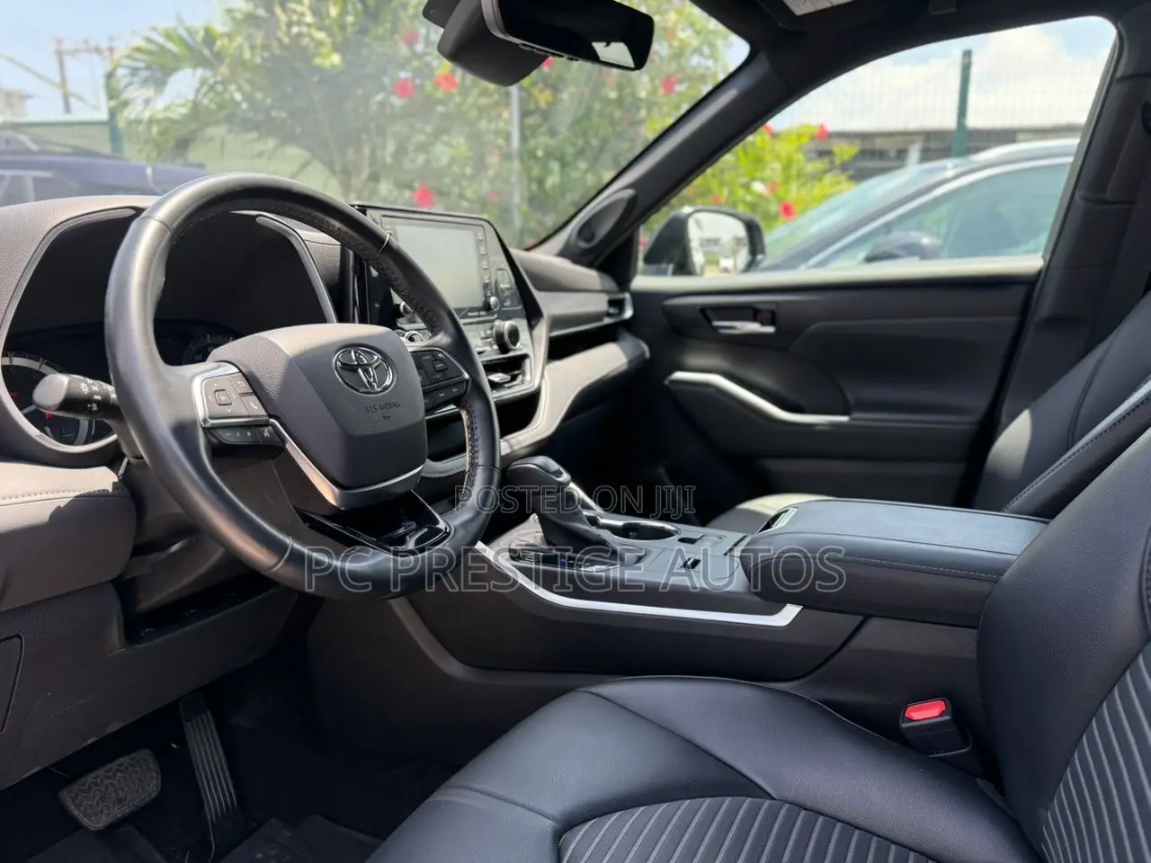 Toyota Highlander XSE 2021 Blue