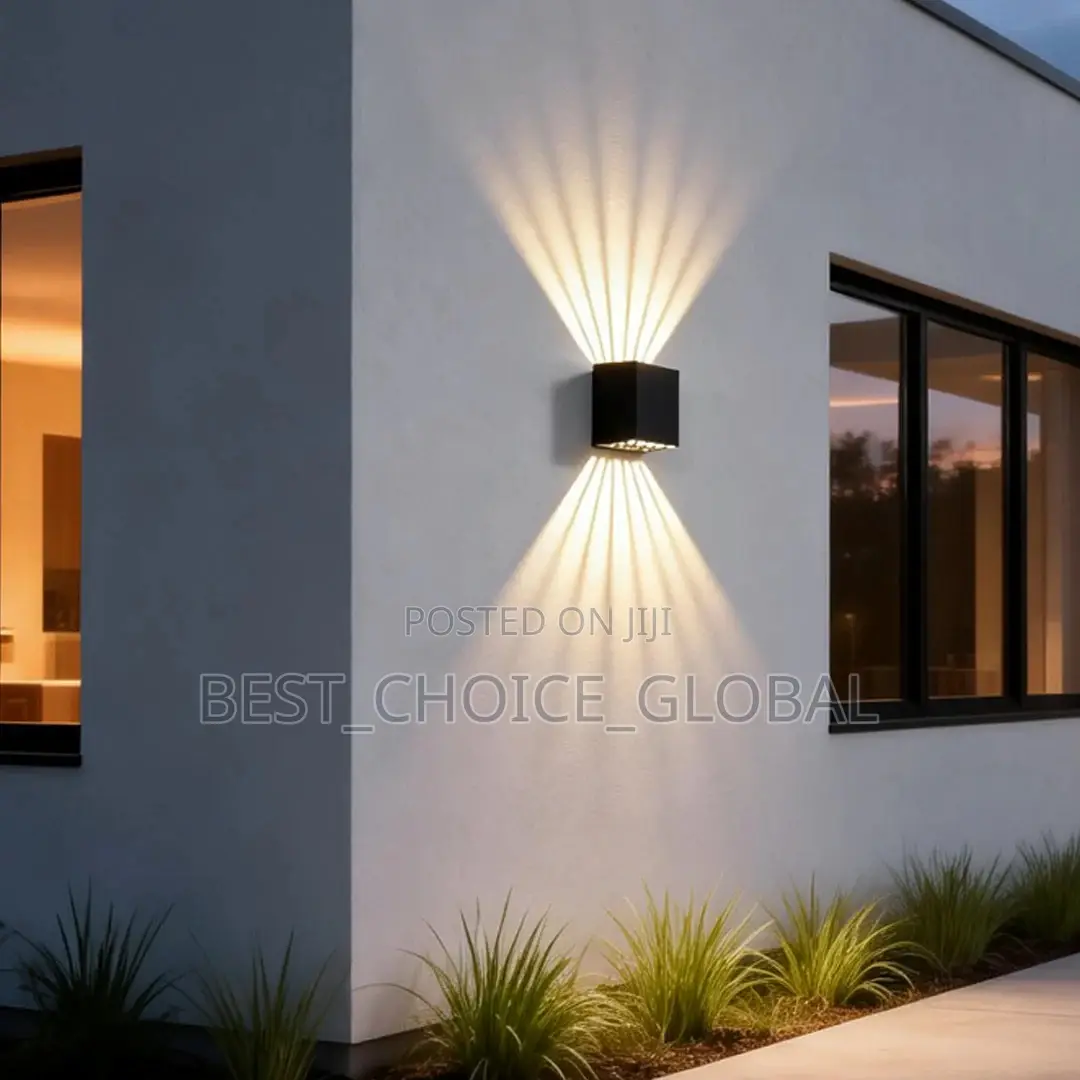 High Quality Outdoor Wall Lights Creative Led Up and Down Light