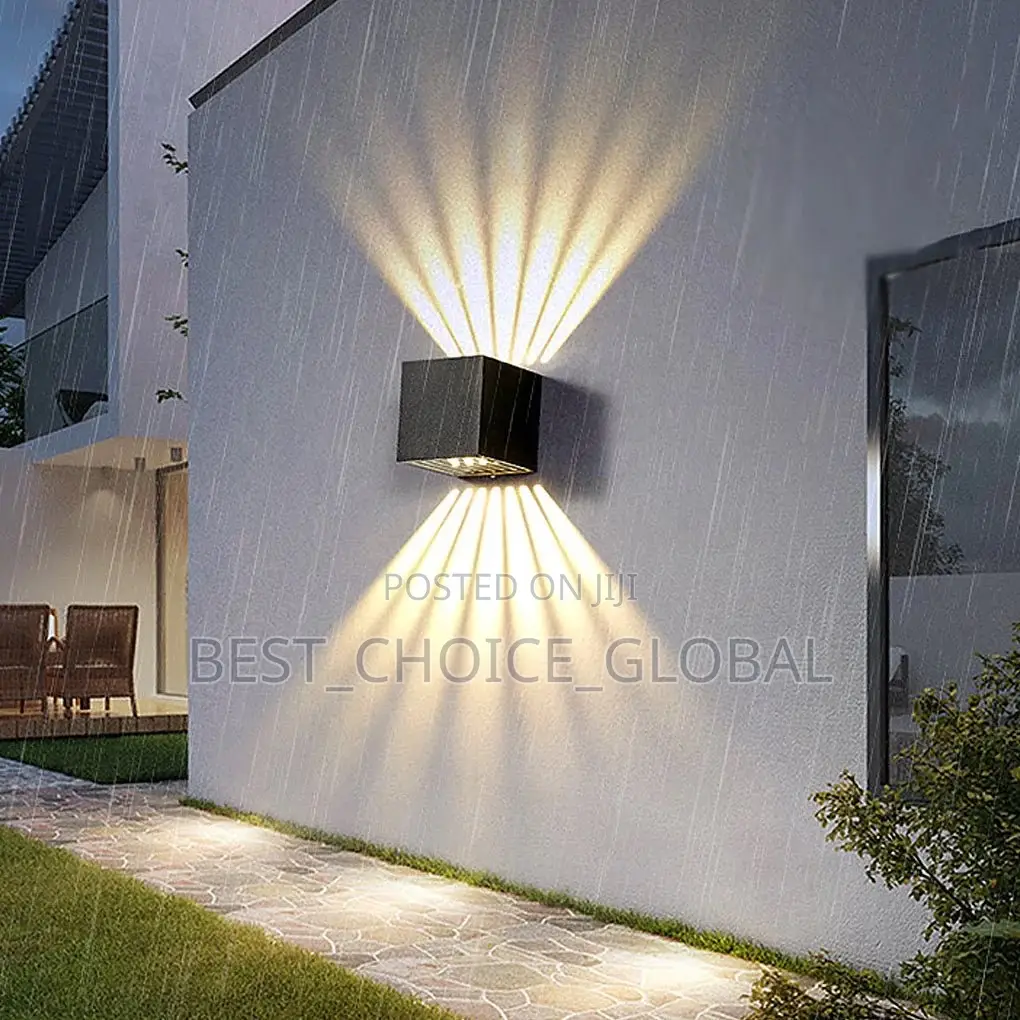 High Quality Outdoor Wall Lights Creative Led Up and Down Light