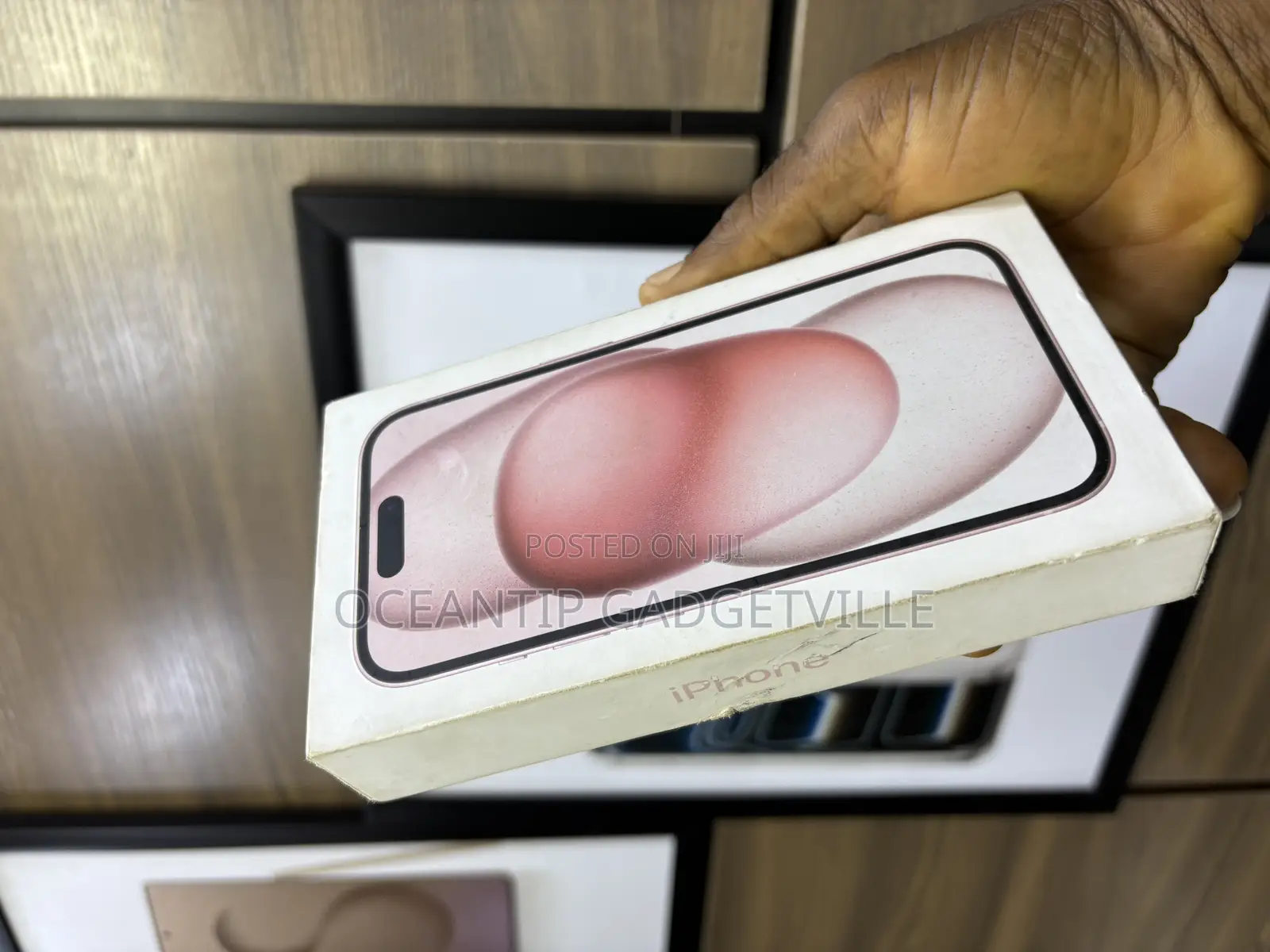 New Apple iPhone 15 128 GB Pink