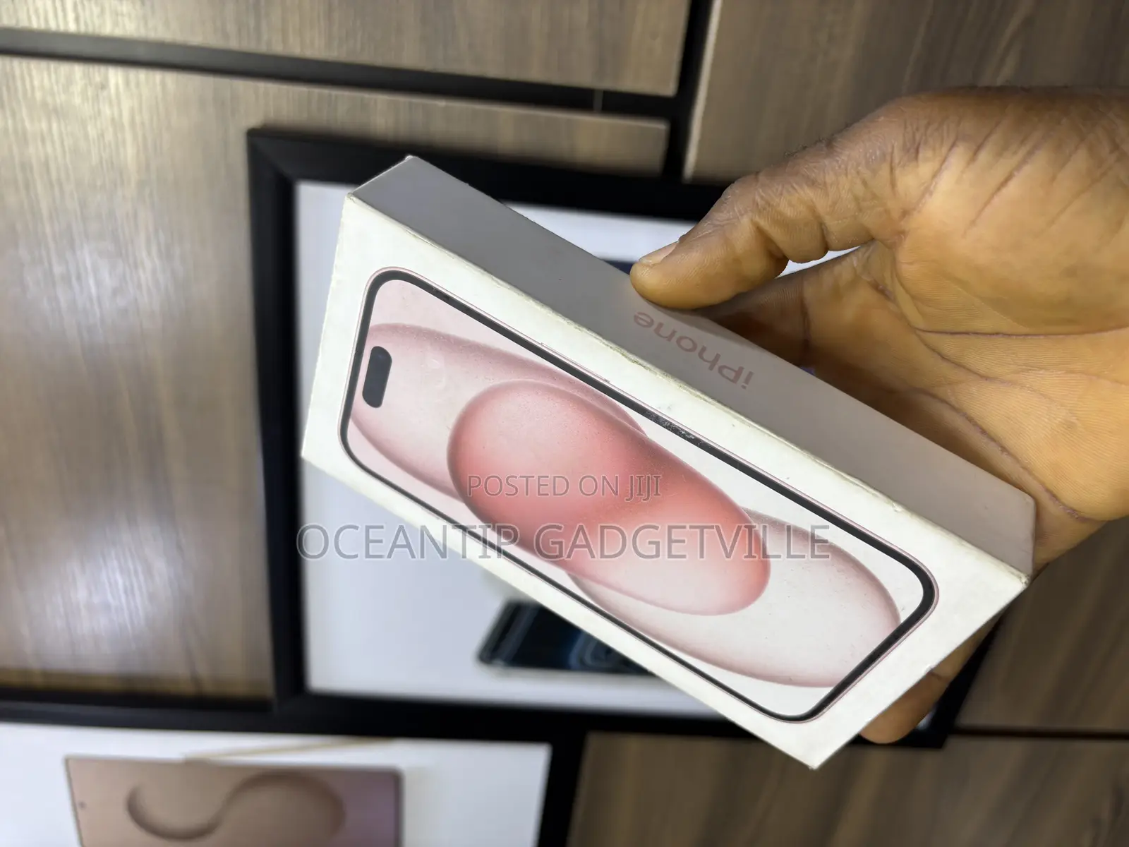 New Apple iPhone 15 128 GB Pink
