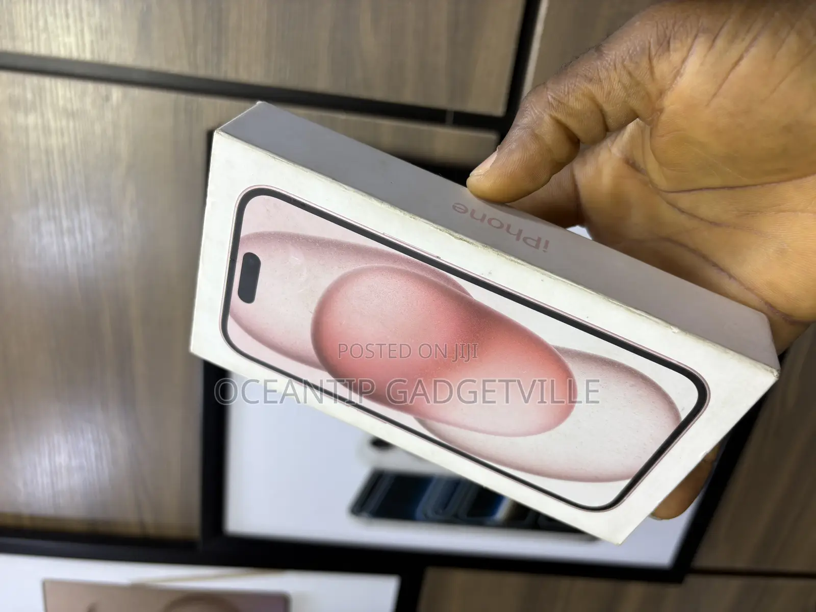 New Apple iPhone 15 128 GB Pink