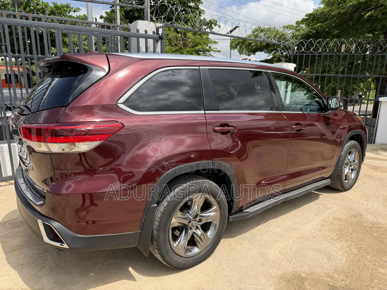 Toyota Highlander Limited 4x4 V6 (3.5L 6cyl 8A) 2017
