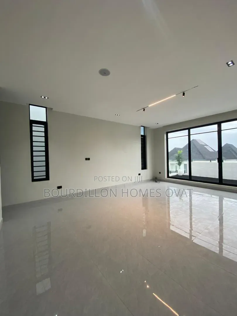 5bdrm Duplex in Orchid Lekki Lagos for sale