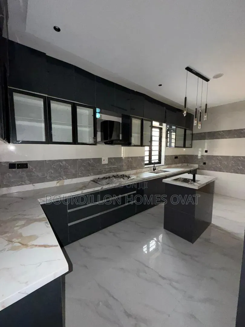 5bdrm Duplex in Orchid Lekki Lagos for sale