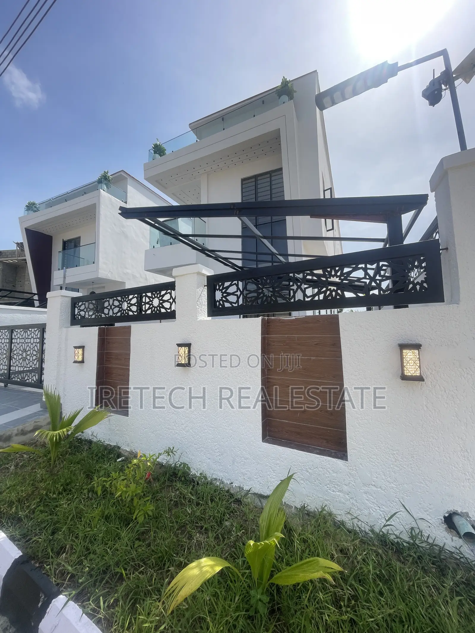 5bdrm Duplex in In A Call To Access, Sangotedo for sale