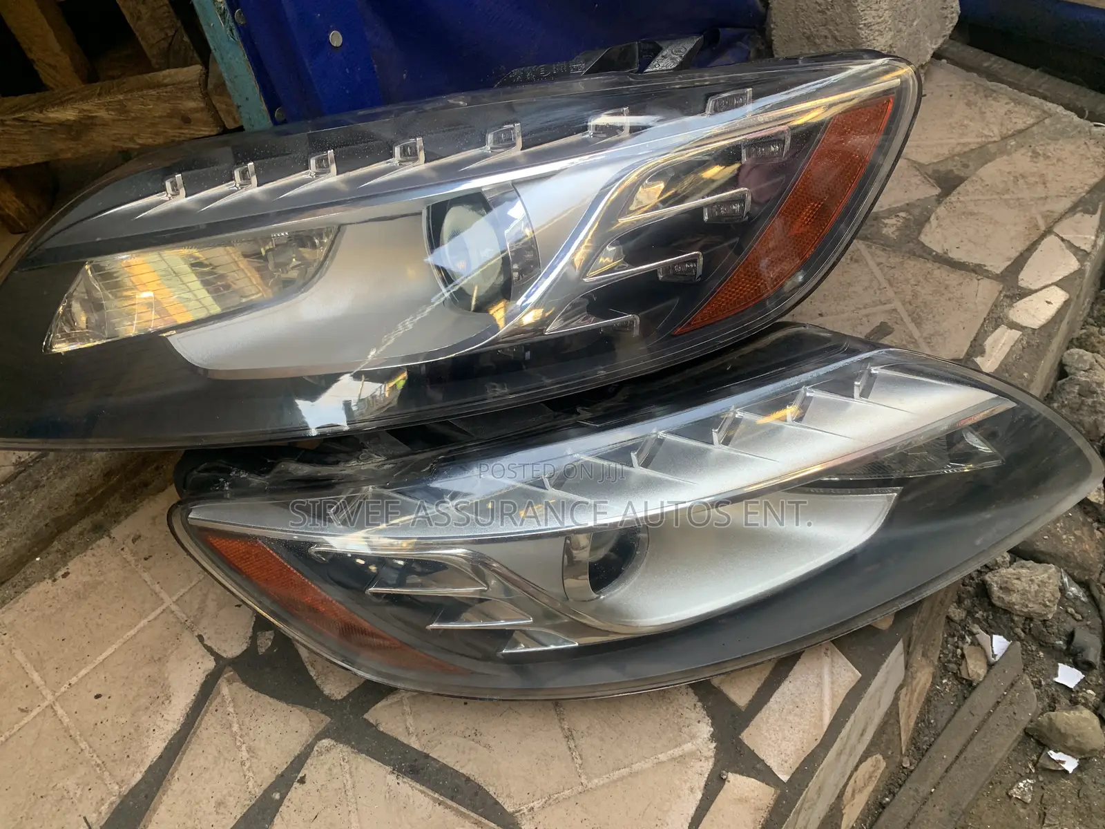 Complete Head Light Audi Q7 3charger 2013
