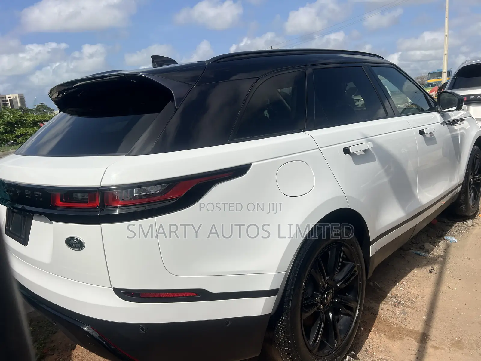Land Rover Range Rover Velar R-Dynamic S 2022 White
